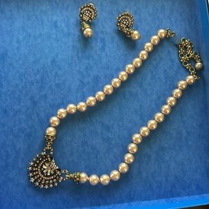 Pearl Heidi Daus Set